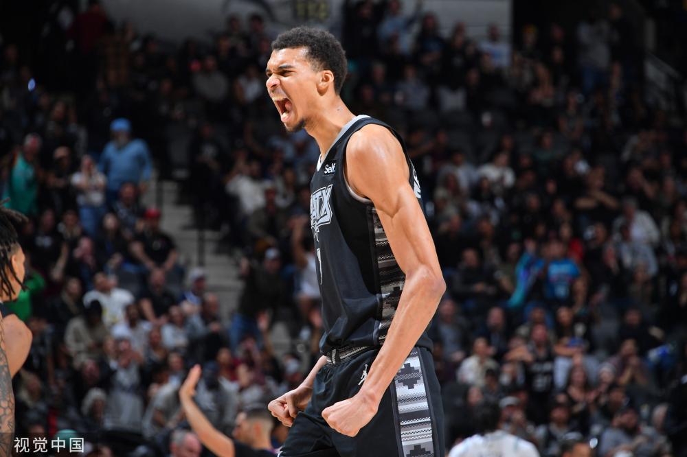 星詹姆斯 星詹姆斯