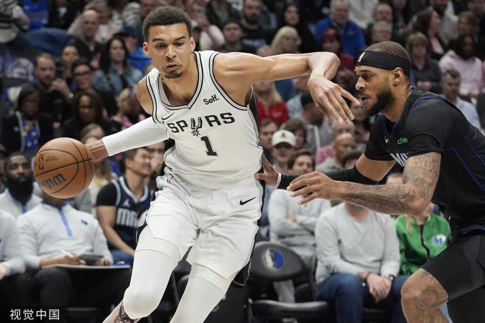 产生巨大的 产生巨大的